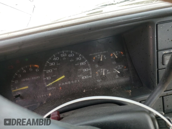 1996 Chevrolet Silverado 1500 with VIN 1GCEC14W6TZ165097, listed as a Copart auction lot 48853555 with 205,981 mi miles and Salvage Title. Bid and sale history available at DreamBid. Image 9.