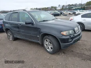 2005 BMW X5 4.4i with VIN 5UXFB53525LV17801, listed as a IAAI auction lot 41784862 with 999,999 mi miles. Bid and sale history available at carsss.com. Image 1.