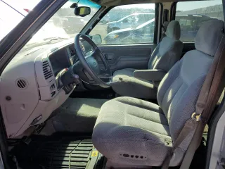 1997 Chevrolet Tahoe Limited with VIN 1GNEC13R1VJ316948, listed as a Copart auction lot 41904885 with 161,669 mi miles and Salvage Title. Bid and sale history available at carsss.com. Image 7.