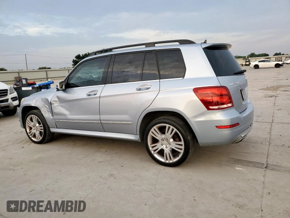 2013 Mercedes-Benz GLK 350 z VIN WDCGG5HB0DG133930, wystawiony jako Copart lot #56944315 z przebiegiem 180 020 mil mil oraz Czysty tytuł • Clean title. Historia ofert i sprzedaży dostępna na DreamBid. Obrazek 2.