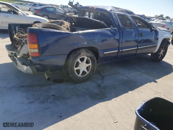 2002 Chevrolet Silverado 1500 LS with VIN 2GCEC19W721227753, listed as a Copart auction lot 81336144 with 0 mi miles and Salvage Title. Bid and sale history available at carsss.com. Image 3.