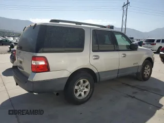 2007 Ford Expedition XLT with VIN 1FMFU16597LA84136, listed as a Copart auction lot 64384935 with 206,517 mi miles and Clean title. Bid and sale history available at DreamBid. Image 3.
