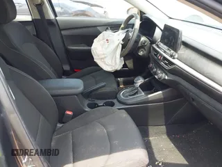 2021 Kia Forte LXS с VIN 3KPF24ADXME267429, выставлен на аукционе IAAI как лот 42589531 с пробегом 94 076 миль миль и . История ставок и продаж доступна на DreamBid. Изображение 5.