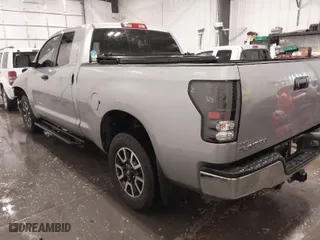 2007 Toyota Tundra SR5 with VIN 5TFBV54177X024209, listed as a IAAI auction lot 41875943 with 198,852 mi miles. Bid and sale history available at carsss.com. Image 3.