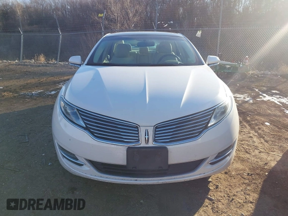 2014 Lincoln MKZ with VIN 3LN6L2GK3ER800458, listed as a IAAI auction lot 41233924 with 106,048 mi miles. Bid and sale history available at carsss.com. Image 12.