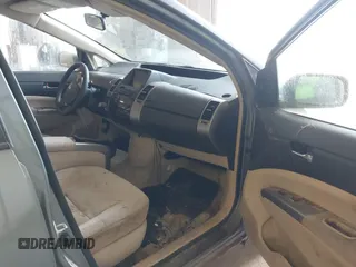 2004 Toyota Prius with VIN JTDKB20U840036719, listed as a IAAI auction lot 42094048 with 212,279 mi miles and . Bid and sale history available at DreamBid. Image 5.