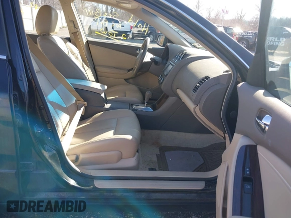 2010 Nissan Altima 2.5 S with VIN 1N4AL2AP0AC173171, listed as a IAAI auction lot 41576933 with 1 mi miles. Bid and sale history available at carsss.com. Image 5.