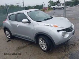 2013 Nissan Juke SL z VIN JN8AF5MV0DT225291, wystawiony jako IAAI lot #42362973 z przebiegiem 129 149 mil mil oraz . Historia ofert i sprzedaży dostępna na DreamBid. Obrazek 1.