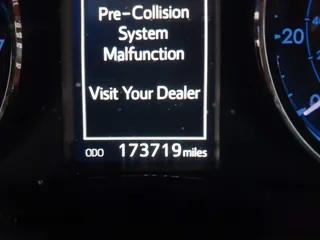 2019 Toyota Corolla L with VIN 5YFBURHE3KP895705, listed as a IAAI auction lot 42034995 with 173,719 mi miles and . Bid and sale history available at DreamBid. Image 16.