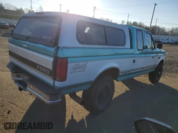 1996 Ford F-250 with VIN 1FTHX26G6TEA70365, listed as a Copart auction lot 89169715 with 182,238 mi miles and Salvage title. Bid and sale history available at DreamBid. Image 3.