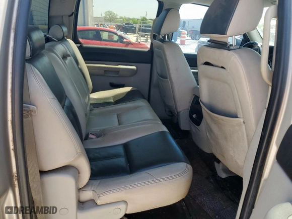 2007 Chevrolet Silverado 1500 LTZ with VIN 2GCEC13J371520196, listed as a Copart auction lot 51127355 with 183,121 mi miles and Salvage Title. Bid and sale history available at carsss.com. Image 10.