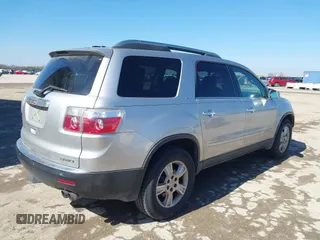 2007 GMC Acadia SLT with VIN 1GKEV33727J150802, listed as a IAAI auction lot 41646005 with 220,972 mi miles. Bid and sale history available at carsss.com. Image 4.