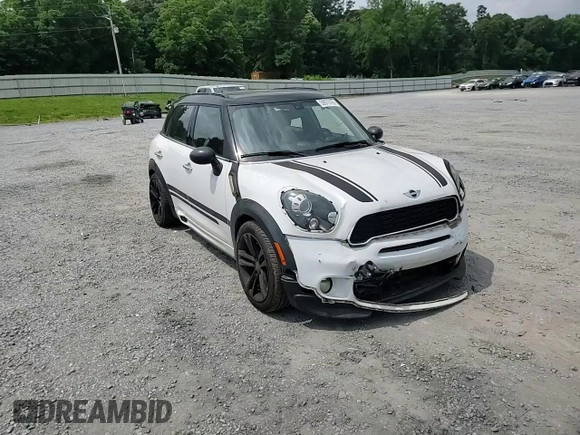 2014 MINI Countryman S with VIN WMWZC3C53EWP27156, listed as a Copart auction lot 59579765 with 159,308 mi miles and Salvage title. Bid and sale history available at DreamBid. Image 13.