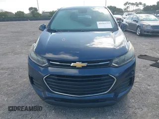 2018 Chevrolet Trax LS with VIN 3GNCJKSB4JL377396, listed as a IAAI auction lot 41943133 with 185,449 mi miles. Bid and sale history available at carsss.com. Image 12.