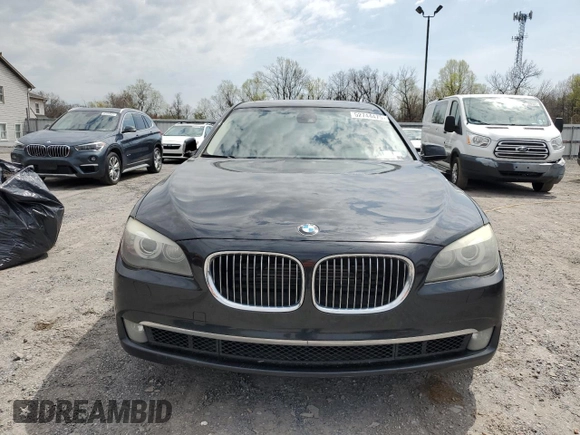 2012 BMW 7 Series 750i xDrive с VIN WBAKC6C57CC396244, выставлен на аукционе Copart как лот 52744475 с пробегом 153 984 миль миль и Чистый • Clean title. История ставок и продаж доступна на DreamBid. Изображение 5.