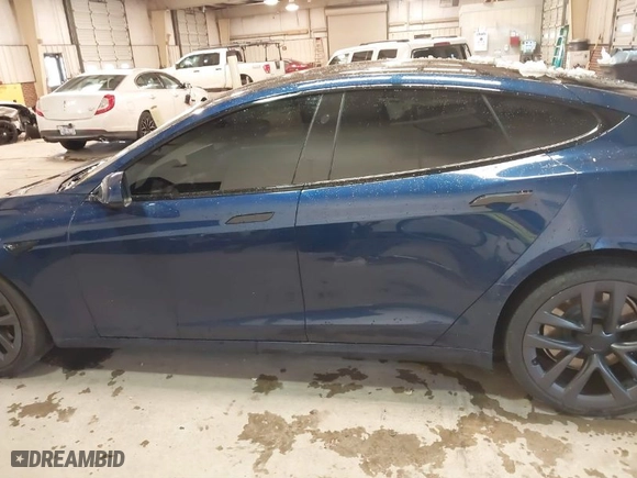 2021 Tesla Model S Plaid with VIN 5YJSA1E6XMF439884, listed as a IAAI auction lot 41622750 with 1 mi miles. Bid and sale history available at carsss.com. Image 14.