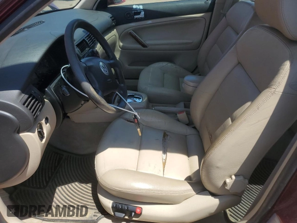 2000 Volkswagen Passat with VIN WVWPD23B9YP211602, listed as a Copart auction lot 61509955 with 121,435 mi miles and Clean title. Bid and sale history available at DreamBid. Image 7.