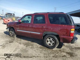 2004 GMC Yukon SLE with VIN 1GKEC13V64R216712, listed as a Copart auction lot 42824495 with 183,706 mi miles and Salvage Title. Bid and sale history available at carsss.com. Image 2.