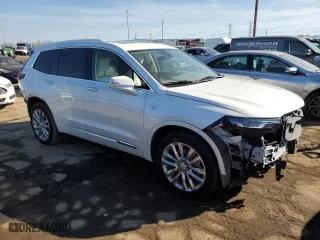 2022 Cadillac XT6 Premium Luxury with VIN 1GYKPDRS8NZ175674, listed as a Copart auction lot 41171264 with 19,718 mi miles. Bid and sale history available at carsss.com. Image 4.