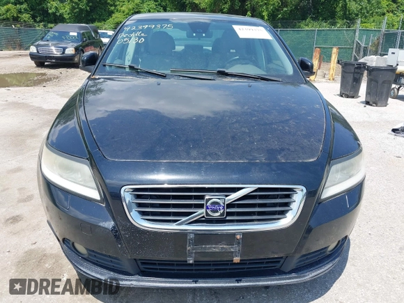 2008 Volvo S40 2.4L с VIN YV1MS390X82365795, выставлен на аукционе IAAI как лот 42399375 с пробегом 175 653 миль миль и . История ставок и продаж доступна на DreamBid. Изображение 6.