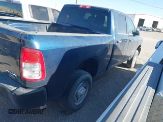 2022 Ram 2500 Tradesman with VIN 3C6UR5CJ9NG370754, listed as a IAAI auction lot 41781190 with 65,385 mi miles. Bid and sale history available at carsss.com. Image 4.