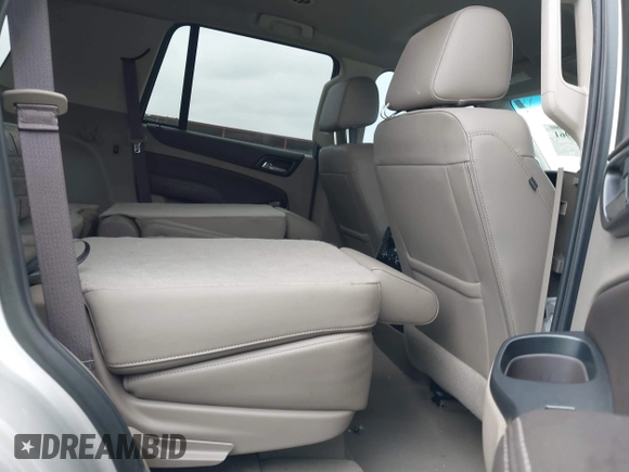 2019 Chevrolet Tahoe LT z VIN 1GNSCBKC1KR191789, wystawiony jako IAAI lot #42144961 z przebiegiem 94 178 mil mil oraz . Historia ofert i sprzedaży dostępna na DreamBid. Obrazek 8.