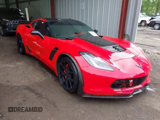 2017 Chevrolet Corvette Z06 2LZ z VIN 1G1YR2D69H5602468, wystawiony jako IAAI lot #42185456 z przebiegiem 24 246 mil mil oraz . Historia ofert i sprzedaży dostępna na DreamBid. Obrazek 1.