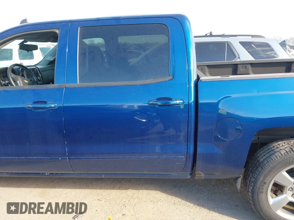 2017 Chevrolet Silverado 1500 LT with VIN 3GCPCREC5HG190530, listed as a IAAI auction lot 41349273 with 136,974 mi miles. Bid and sale history available at carsss.com. Image 14.