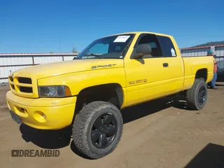 2000 Dodge 1500 with VIN 1B7HF13Z2YJ123094, listed as a IAAI auction lot 42178811 with 161,563 mi miles and . Bid and sale history available at DreamBid. Image 2.