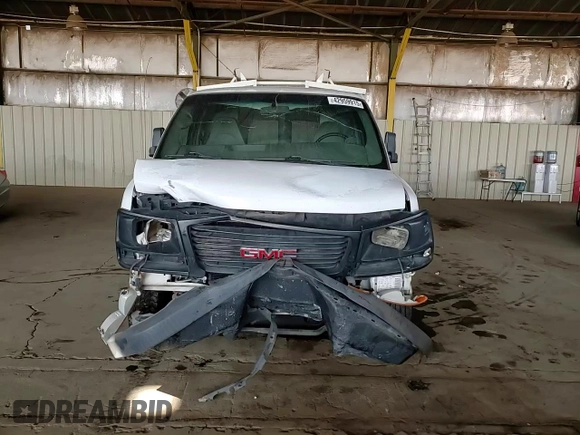 2004 GMC Savana Cargo Van with VIN 1GTHG35UX41162620, listed as a Copart auction lot 42959915 with 222,316 mi miles and Salvage Title. Bid and sale history available at carsss.com. Image 11.