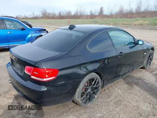 2009 BMW 3 Series 328i xDrive with VIN WBAWV53519P080409, listed as a IAAI auction lot 42003841 with 120,589 mi miles and . Bid and sale history available at carsss.com. Image 4.