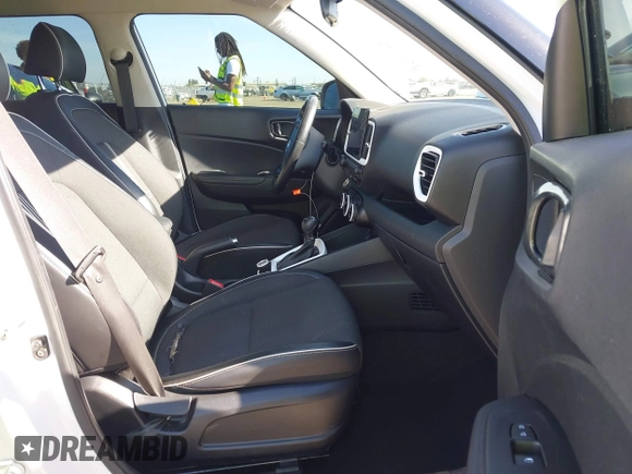 2022 Hyundai Venue Limited with VIN KMHRC8A38NU137933, listed as a IAAI auction lot 42254522 with 72,596 mi miles and . Bid and sale history available at DreamBid. Image 5.
