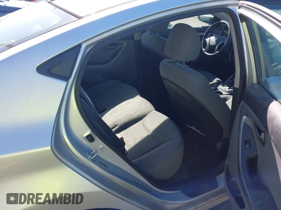 2015 Hyundai Elantra SE with VIN 5NPDH4AE0FH581281, listed as a IAAI auction lot 42762916 with 131,187 mi miles and . Bid and sale history available at DreamBid. Image 8.