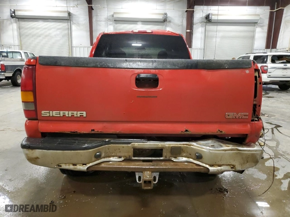 2002 GMC Sierra 2500HD with VIN 1GTHK29122E243125, listed as a Copart auction lot 84910974 with 221,764 mi miles and Salvage Title. Bid and sale history available at carsss.com. Image 6.