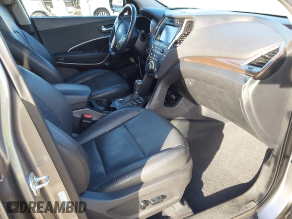 2017 Hyundai Santa Fe Sport 2.0T with VIN 5XYZU4LA7HG406516, listed as a IAAI auction lot 41847977 with 105,299 mi miles. Bid and sale history available at carsss.com. Image 5.