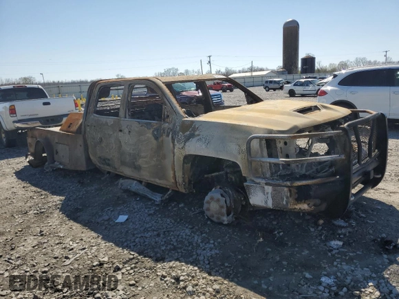 2017 Chevrolet Silverado 3500HD High Country with VIN 1GC4K1EY8HF108214, listed as a Copart auction lot 48519825 with Not Provided miles and Non Repairable. Bid and sale history available at DreamBid. Image 4.