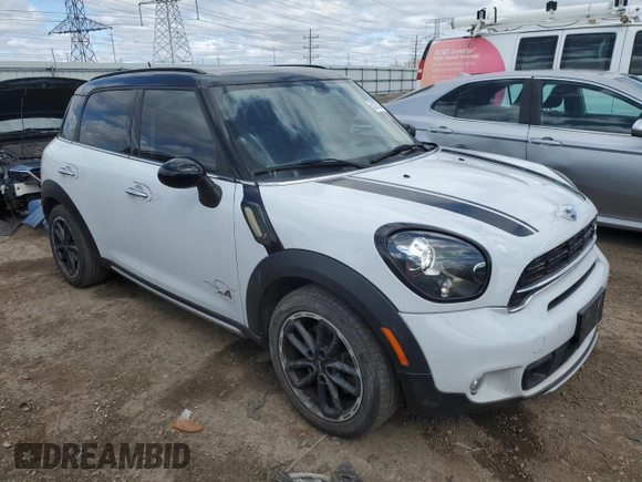 2015 MINI Countryman S with VIN WMWZC5C50FWP48737, listed as a Copart auction lot 53273845 with 110,933 mi miles and Clean Title. Bid and sale history available at DreamBid. Image 4.