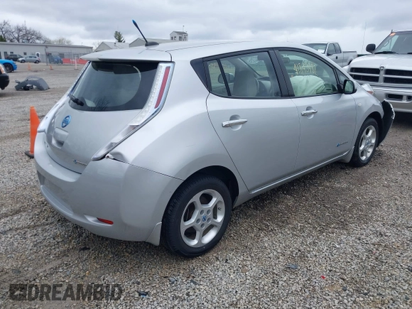2012 Nissan LEAF SL with VIN JN1AZ0CP4CT026366, listed as a IAAI auction lot 41843842 with 62,509 mi miles. Bid and sale history available at carsss.com. Image 4.