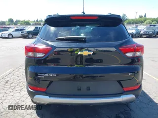 2025 Chevrolet TrailBlazer LT with VIN KL79MRSL5SB048301, listed as a IAAI auction lot 42204775 with 17,417 mi miles and . Bid and sale history available at DreamBid. Image 17.