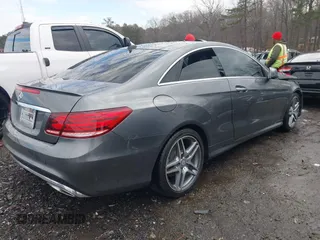 2017 Mercedes-Benz E-Class E 400 with VIN WDDKJ6FB1HF360765, listed as a IAAI auction lot 41281198 with 75,428 mi miles. Bid and sale history available at carsss.com. Image 4.