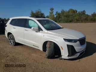 2020 Cadillac XT6 AWD Premium Luxury with VIN 1GYKPDRS0LZ207241, listed as a Copart auction lot 72199624 with 42,476 mi miles and Salvage Title. Bid and sale history available at carsss.com. Image 4.