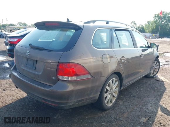 2013 Volkswagen Jetta TDI w/Sunroof & Nav with VIN 3VWPL7AJ5DM611552, listed as a IAAI auction lot 42446922 with 111,339 mi miles and . Bid and sale history available at DreamBid. Image 4.