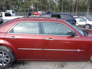 2007 Chrysler 300 C with VIN 2C3LA63H97H766771, listed as a IAAI auction lot 40188877 with 93,933 mi miles. Bid and sale history available at carsss.com. Image 13.