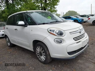 2014 FIAT 500L Easy with VIN ZFBCFABH0EZ025605, listed as a IAAI auction lot 42096458 with 111,485 mi miles. Bid and sale history available at carsss.com. Image 1.