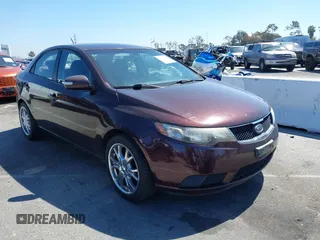 2010 Kia Forte EX z VIN KNAFU4A2XA5299861, wystawiony jako IAAI lot #41867991 z przebiegiem 137 924 mil mil oraz . Historia ofert i sprzedaży dostępna na DreamBid. Obrazek 1.
