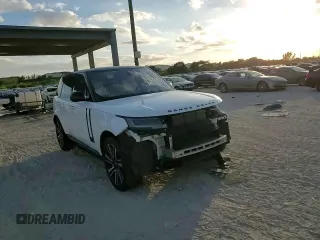 2023 Land Rover Range Rover SE z VIN SALKP9E7XPA063280, wystawiony jako Copart lot #87803455 z przebiegiem 38 966 mil mil oraz Szkoda całkowita • Salvage title. Historia ofert i sprzedaży dostępna na DreamBid. Obrazek 15.