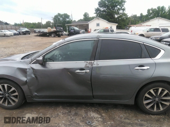 2017 Nissan Altima SV z VIN 1N4AL3AP8HC190980, wystawiony jako IAAI lot #42445722 z przebiegiem 250 470 mil mil oraz . Historia ofert i sprzedaży dostępna na DreamBid. Obrazek 14.