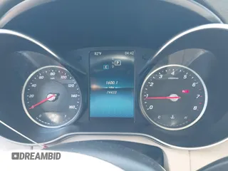 2019 Mercedes-Benz C 300 z VIN 55SWF8DBXKU298367, wystawiony jako IAAI lot #42183443 z przebiegiem 74 433 mil mil oraz . Historia ofert i sprzedaży dostępna na DreamBid. Obrazek 7.