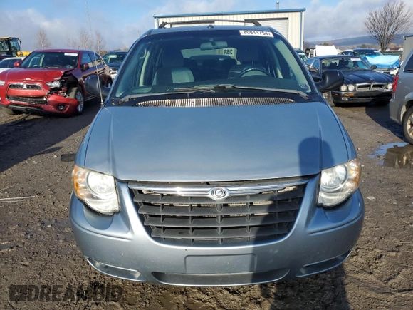 2006 Chrysler Town & Country LWB Touring with VIN 2A4GP54L06R647731, listed as a Copart auction lot 80041794 with 235,469 mi miles and Clean Title. Bid and sale history available at carsss.com. Image 5.