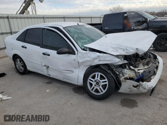 2003 Ford Focus SE with VIN 1FAFP34P93W246292, listed as a Copart auction lot 84111594 with Not Provided miles and Salvage Title. Bid and sale history available at carsss.com. Image 4.